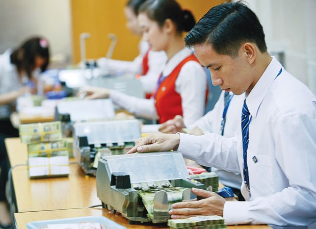 Lãi suất huy động lên 13%/năm Lãi suất huy động lên 13%/năm