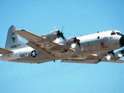 Tàu Kilo VN như 'hổ thêm cánh' với phi cơ P-3 Orion Tàu Kilo VN như 'hổ thêm cánh' với phi cơ P-3 Orion