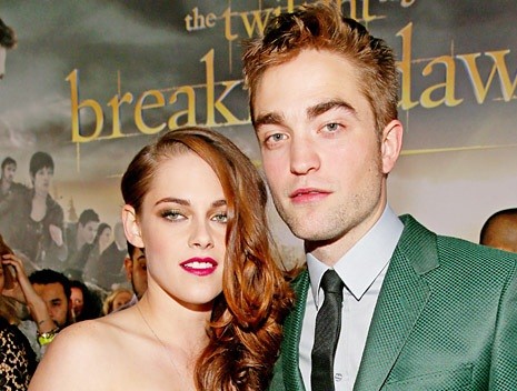 Kristen Stewart khoe ngực trần để cứu vãn tình yêu Kristen Stewart khoe ngực trần để cứu vãn tình yêu