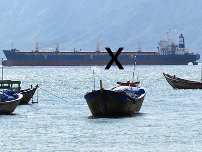 Nỗi lo tàu neo đậu dài ngày Nỗi lo tàu neo đậu dài ngày