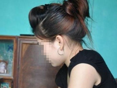 Cha giả khách làng chơi giải cứu con gái khỏi 'động quỷ' Cha giả khách làng chơi giải cứu con gái khỏi 'động quỷ'