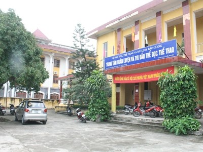 Hủy kết quả xét tuyển 'bỏ kiện tướng, tuyển sinh viên' Hủy kết quả xét tuyển 'bỏ kiện tướng, tuyển sinh viên'