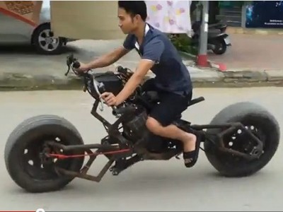 Siêu motor của Batman phiên bản Việt hóa Siêu motor của Batman phiên bản Việt hóa