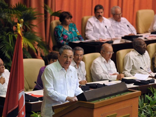 Khai mạc Đại hội Đảng Cộng sản Cuba lần thứ VI Khai mạc Đại hội Đảng Cộng sản Cuba lần thứ VI