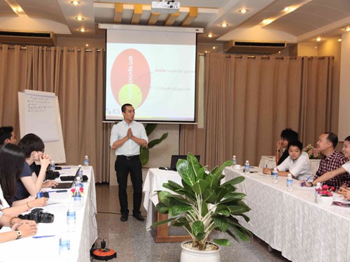 Người trẻ 'bán mạng' để được chuyển giới Người trẻ 'bán mạng' để được chuyển giới