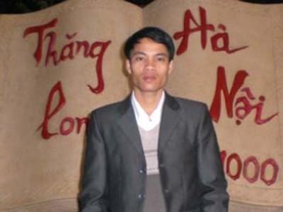 Ông cử 'gàn' và 'người cá' không chân Ông cử 'gàn' và 'người cá' không chân