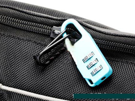 Lật tẩy chiêu độc trộm đồ trên máy bay Lật tẩy chiêu độc trộm đồ trên máy bay
