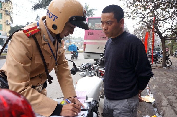 15 ngày, xử lý hơn 2.000 trường hợp phạm Luật Giao thông 15 ngày, xử lý hơn 2.000 trường hợp phạm Luật Giao thông