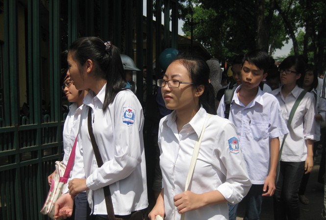 Hà Nội: Điểm chuẩn vào lớp 10 tăng cao Thí sinh thi vào lớp 10 tại Hà Nội