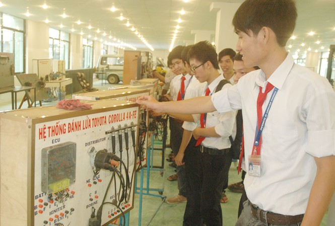 ĐH Công nghệ Đồng Nai khai giảng năm học mới ĐH Công nghệ Đồng Nai khai giảng năm học mới