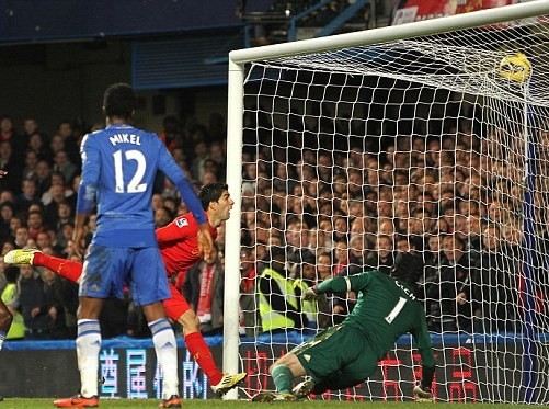 Chelsea bị cầm hòa, Terry chấn thương nghiêm trọng Chelsea bị cầm hòa, Terry chấn thương nghiêm trọng