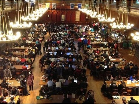Tin báo có bom, sinh viên Harvard phải sơ tán Tin báo có bom, sinh viên Harvard phải sơ tán