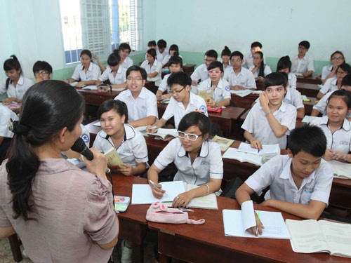 Đừng ép học sinh thành nhà phê bình văn học Đừng ép học sinh thành nhà phê bình văn học