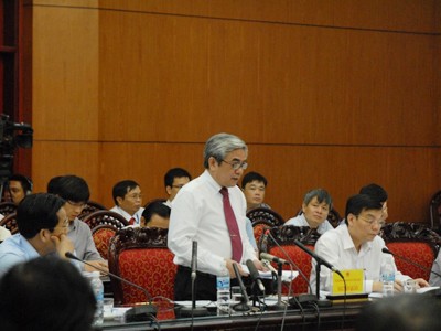 Nên trao quyền cho các nhà khoa học Bộ trưởng Khoa học & Công nghệ Nguyễn Quân giải trình tại phiên họp