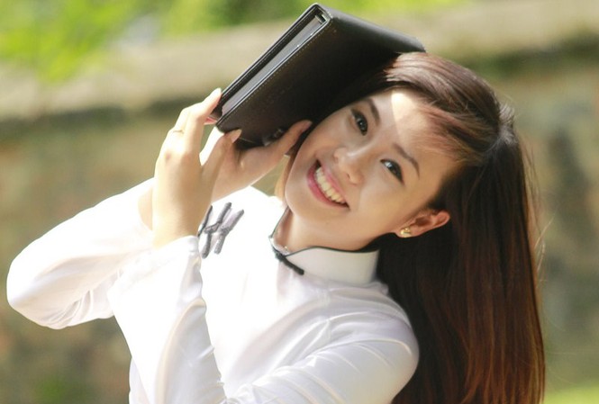 Vòng sơ khảo Cuộc thi Nữ sinh viên Việt Nam duyên dáng 2013 Vòng sơ khảo Cuộc thi Nữ sinh viên Việt Nam duyên dáng 2013