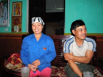 Cậu bé 13 tuổi sang Trung Quốc tìm mẹ Cậu bé 13 tuổi sang Trung Quốc tìm mẹ