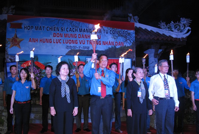 Họp mặt chiến sĩ cách mạng nhà tù Côn Đảo Họp mặt chiến sĩ cách mạng nhà tù Côn Đảo