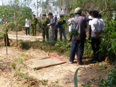 Một phụ nữ mang bầu bị giết chết dã man Một phụ nữ mang bầu bị giết chết dã man