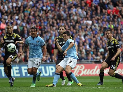 Man City quật ngã Chelsea Man City quật ngã Chelsea