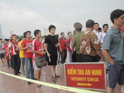 Nên ra sân Mỹ Đình từ 15 giờ hôm nay Nên ra sân Mỹ Đình từ 15 giờ hôm nay