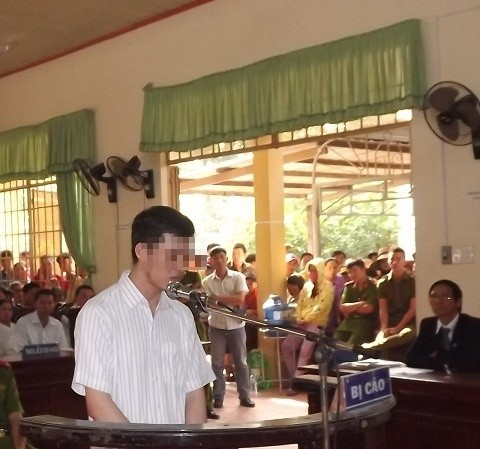 Nghi bị 'sàm sỡ', nam thanh niên đâm chết bạn cùng phòng Nghi bị 'sàm sỡ', nam thanh niên đâm chết bạn cùng phòng