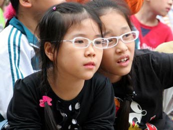 Con hạ sĩ quan, binh sĩ tại ngũ được miễn học phí Con hạ sĩ quan, binh sĩ tại ngũ được miễn học phí
