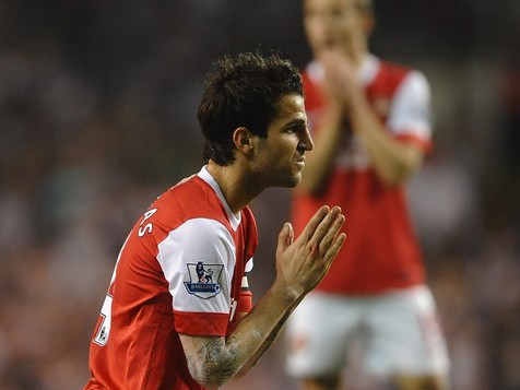 Arsenal 'cầm vàng lại để vàng rơi' Arsenal 'cầm vàng lại để vàng rơi'