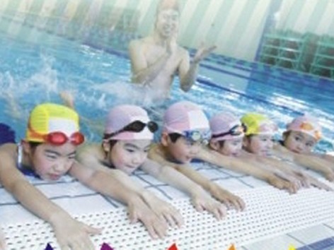 Khai giảng khóa bơi đầu tiên do người Nhật giảng dạy Khai giảng khóa bơi đầu tiên do người Nhật giảng dạy