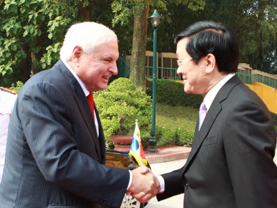 Panama sẵn sàng là cầu nối VN với Mỹ Latin Panama sẵn sàng là cầu nối VN với Mỹ Latin