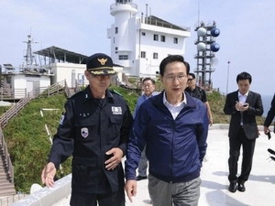 Hàn Quốc cho phép phóng viên nước ngoài tới Dokdo/Takeshima Hàn Quốc cho phép phóng viên nước ngoài tới Dokdo/Takeshima