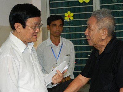 Tiết kiệm chi thay vì tăng thuế Tiết kiệm chi thay vì tăng thuế