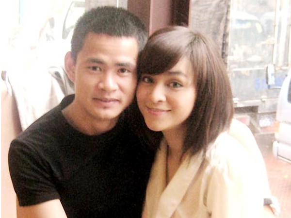 Lộ diện bạn gái đẹp Lộ diện bạn gái đẹp "như hoa, như ngọc" của Đình Tùng