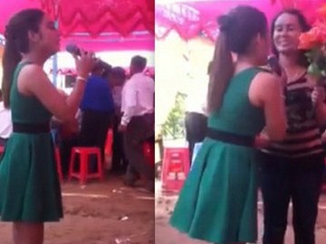 Cô gái hát 'Trách ai vô tình' trong đám cưới tình cũ Cô gái hát 'Trách ai vô tình' trong đám cưới tình cũ