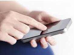 Chồng mê smartphone, vợ dễ ngoại tình Chồng mê smartphone, vợ dễ ngoại tình