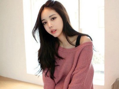 Diện áo len hở vai cực sexy Diện áo len hở vai cực sexy