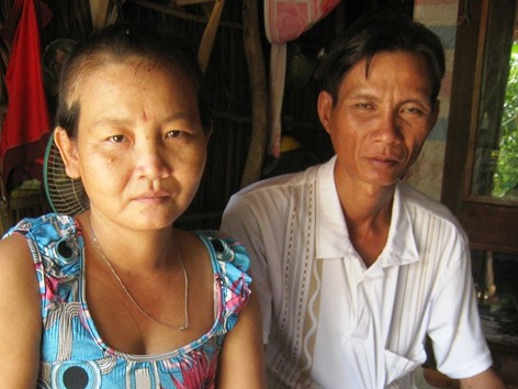 Hỗ trợ hay “mua” sự im lặng? Hỗ trợ hay “mua” sự im lặng?