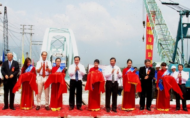 Khánh thành cầu đường sắt Nam Ô Khánh thành cầu đường sắt Nam Ô