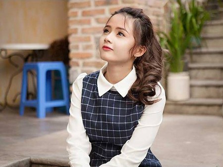 Cận cảnh ‘búp bê ảnh thẻ’ ĐH Kinh tế kỹ thuật TP.HCM Cận cảnh ‘búp bê ảnh thẻ’ ĐH Kinh tế kỹ thuật TP.HCM