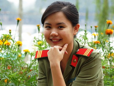 Cô gái muốn kết bạn với bộ đội hải quân Cô gái muốn kết bạn với bộ đội hải quân