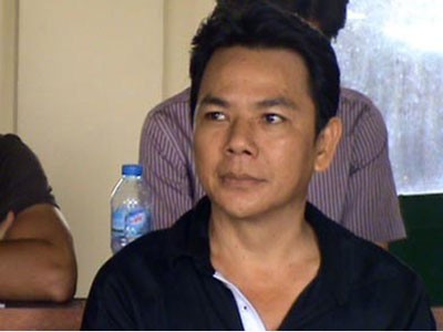 Cầm đầu sòng bạc, nghệ sĩ cải lương Hoàng Bửu bị bắt Cầm đầu sòng bạc, nghệ sĩ cải lương Hoàng Bửu bị bắt