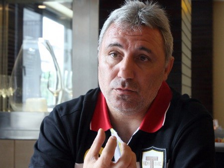 Được tài trợ 1 triệu USD, VFF sắp có Stoichkov? Được tài trợ 1 triệu USD, VFF sắp có Stoichkov?