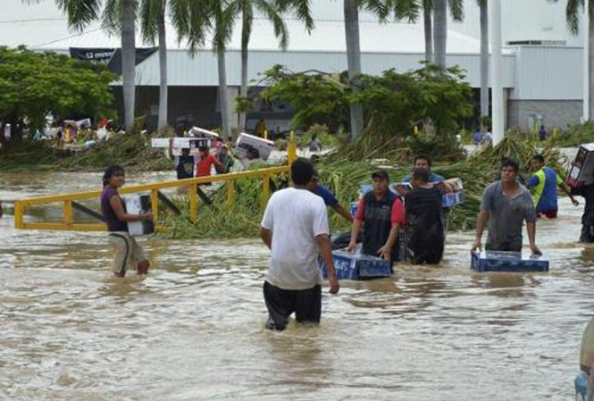 Mexico: 80 người chết, hàng triệu người chờ cứu trợ Mexico: 80 người chết, hàng triệu người chờ cứu trợ