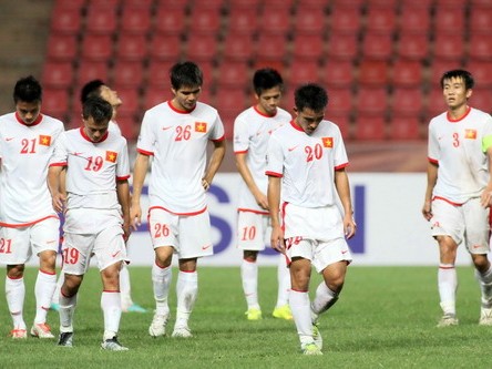 Đội tuyển Việt Nam tụt 3 bậc trên BXH FIFA Đội tuyển Việt Nam tụt 3 bậc trên BXH FIFA
