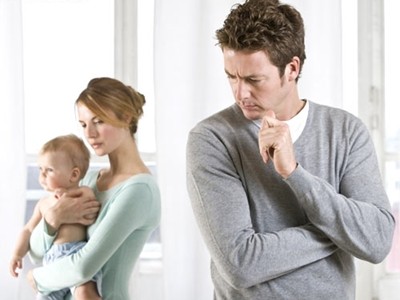 Chồng không 'ngó ngàng' kể từ khi sinh con Chồng không 'ngó ngàng' kể từ khi sinh con