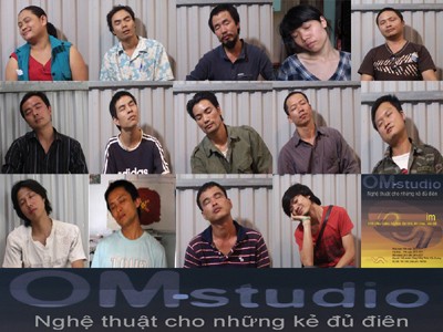 Nghệ thuật cho những kẻ đủ điên tại OM-studio Các nghệ sĩ tham gia triển lãm