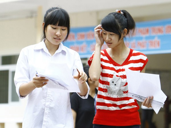 Thi Cao đẳng: Bài giải môn Hóa, Sử, Tiếng Anh, Toán, Địa lí Thi Cao đẳng: Bài giải môn Hóa, Sử, Tiếng Anh, Toán, Địa lí