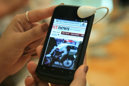 Smartphone siêu rẻ 'made by Viettel' Smartphone siêu rẻ 'made by Viettel'