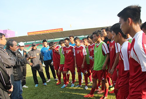 U19 Việt Nam thua ngược HAGL trong cơn mưa bàn U19 Việt Nam thua ngược HAGL trong cơn mưa bàn