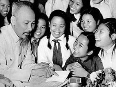Xuân về nhớ Bác nhiều hơn Xuân về nhớ Bác nhiều hơn