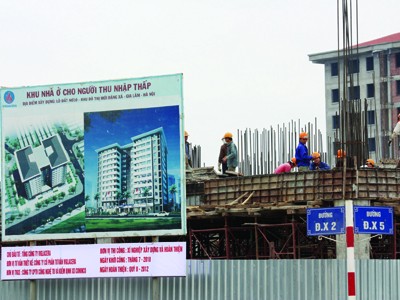 Vì sao nhà thu nhập thấp ở Hà Nội đắt nhất nước? Vì sao nhà thu nhập thấp ở Hà Nội đắt nhất nước?